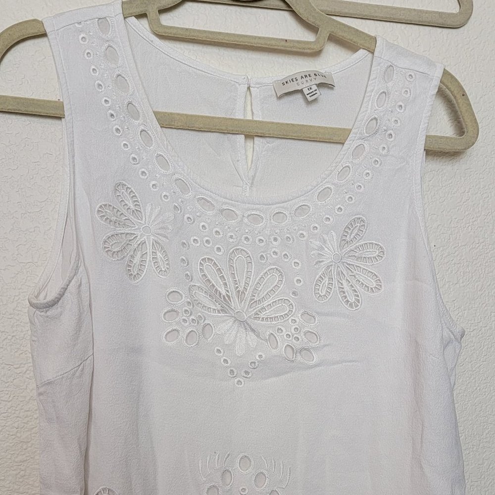SKIES ARE BLUE Sanderson Embroidery Detail Top
